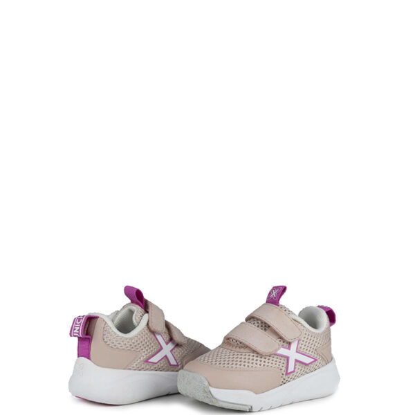 Zapatilla Munich Baby Cloe 15